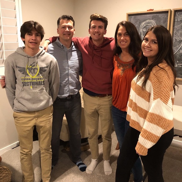 Meet your Posher, Robin - Picture 6 of 8